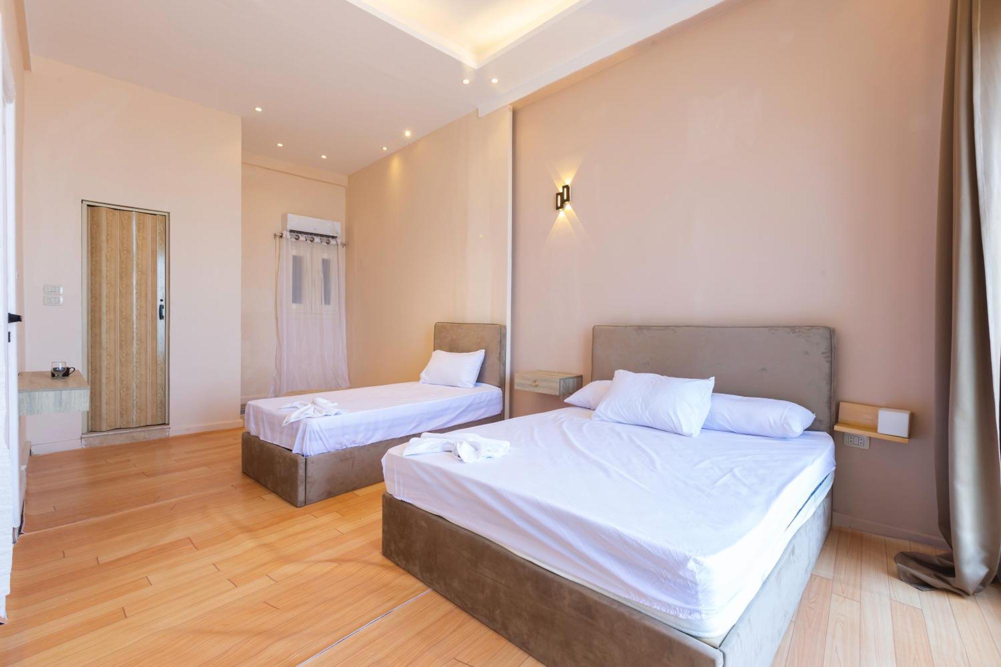 Hyat Hostel & Suites Александрия Екстериор снимка